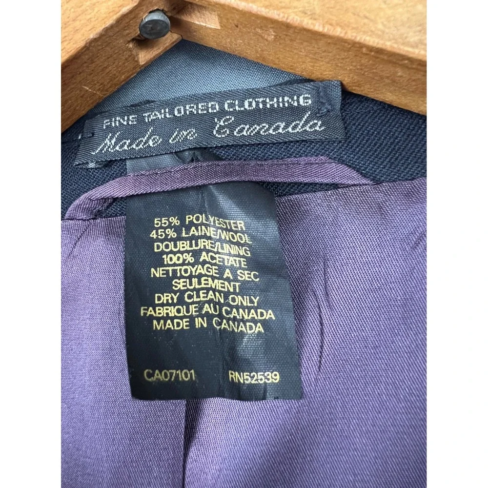 Cricketeer Blazer Men 48L Navy Blue Wool Blend Gold Crest Button Sport Coat Good